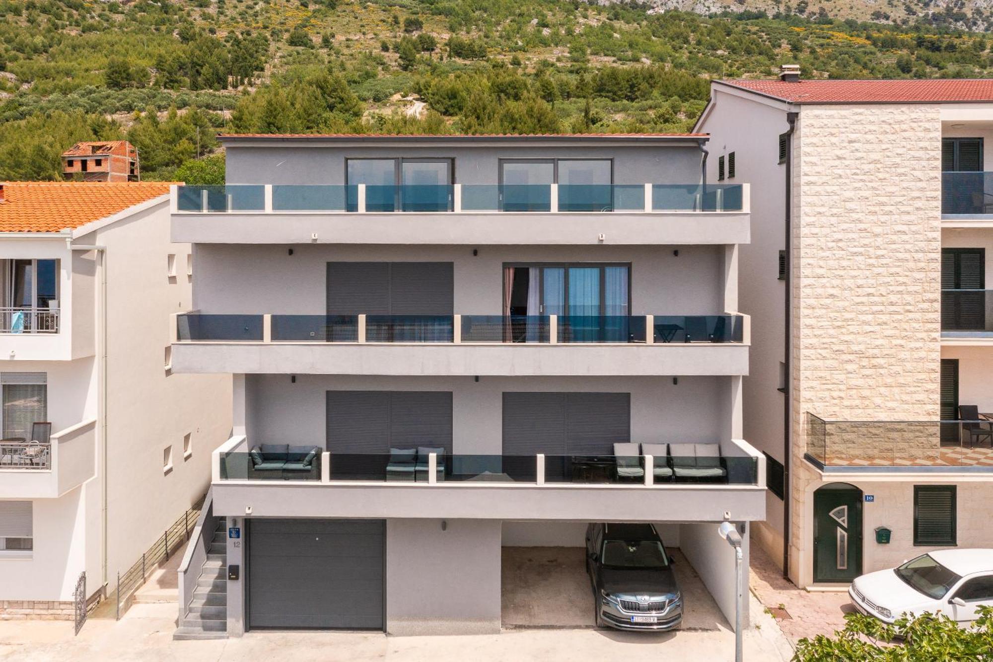 Luxury Apartment Lorena - Private Heated Pool - Есенице Экстерьер фото