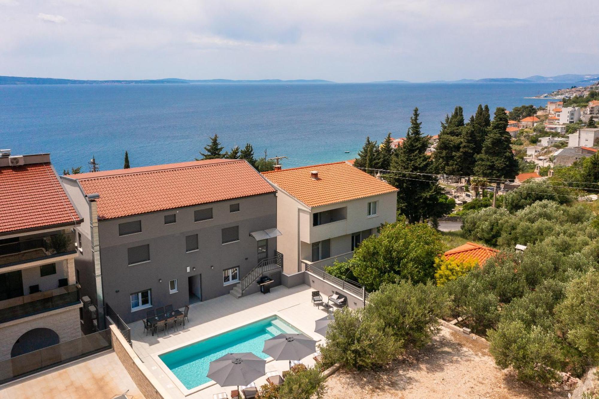 Luxury Apartment Lorena - Private Heated Pool - Есенице Экстерьер фото