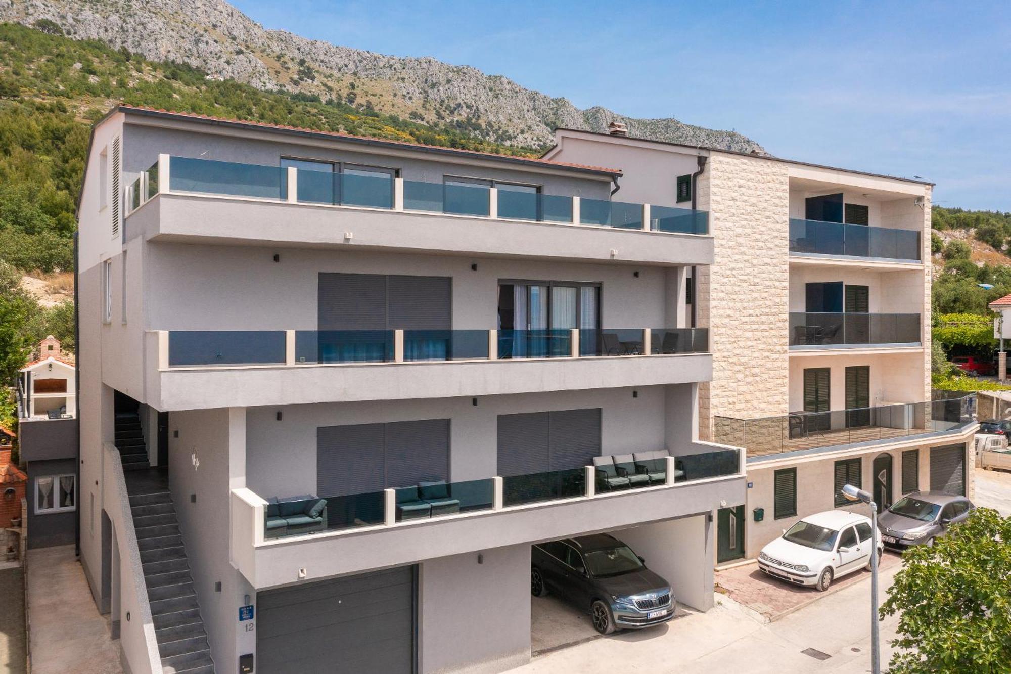 Luxury Apartment Lorena - Private Heated Pool - Есенице Экстерьер фото